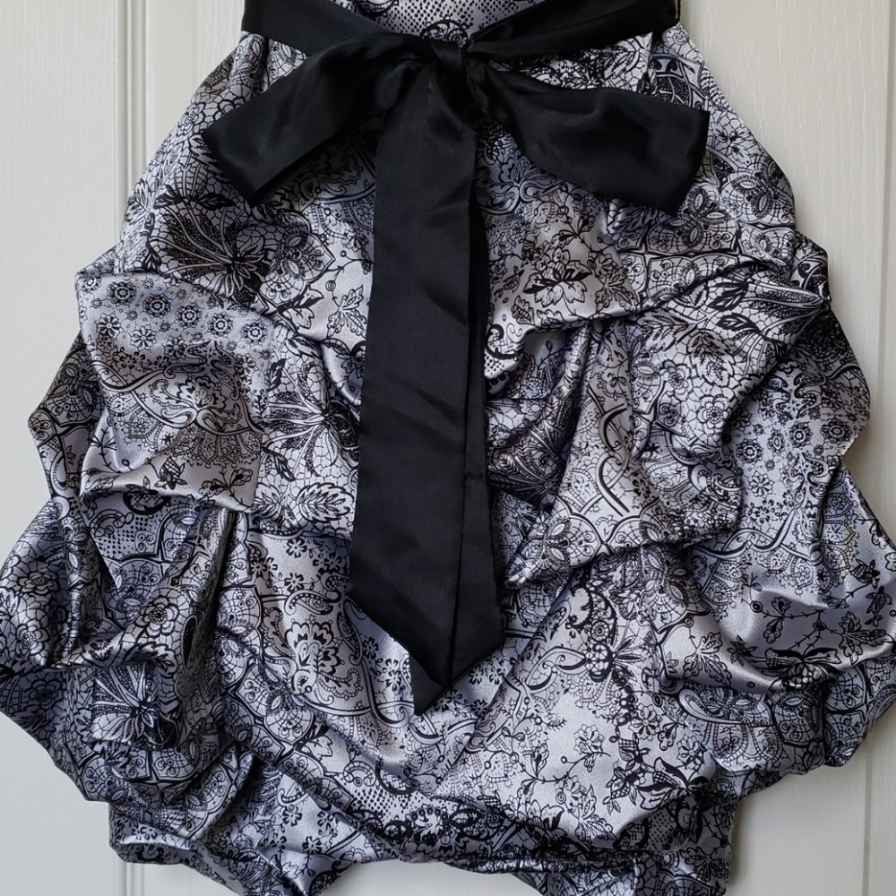 Dress - Picture 3 of 4